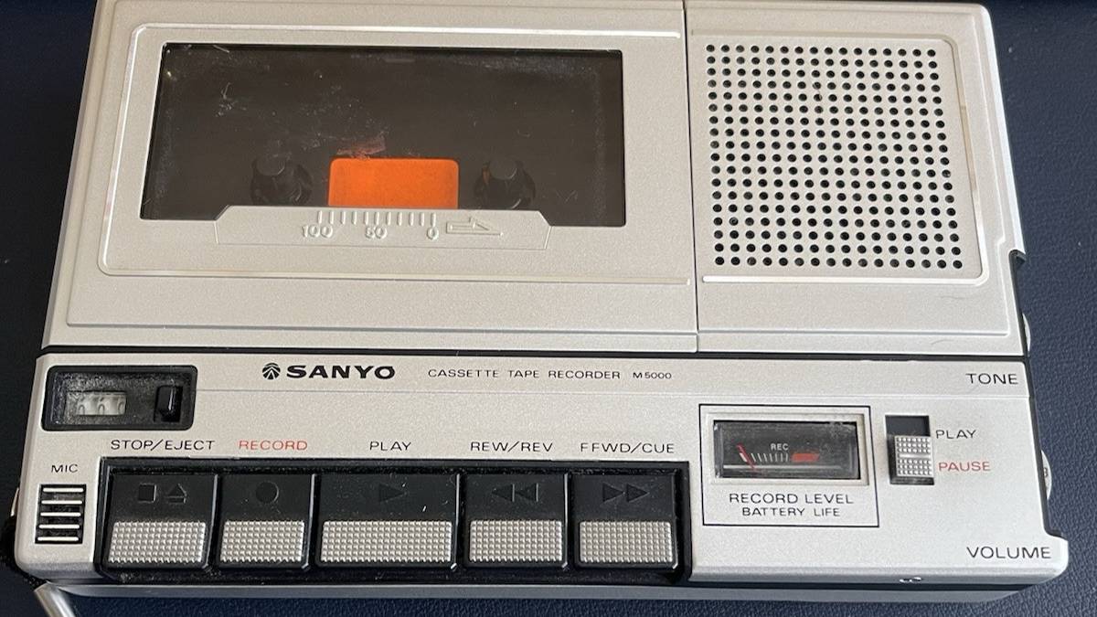 портативный кассетный проигрыватель SANYO M-5000 -Япония-70-Х