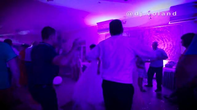 Ди джей
