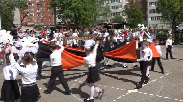 Бессмертный полк Трогательный танец до слёз группа Солнышко детсад 47 Радужный Новочебоксарск 2025