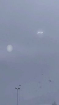 Над вершиной горы зафиксировали яркие неопознанные огни.