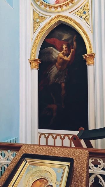 Готическая капелла.Парк Александрия