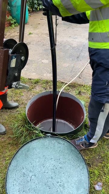 Замена скважинного  насоса👍