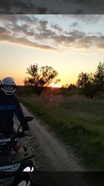 VID_2025_05_08_19_49_15_3666099890356701573328