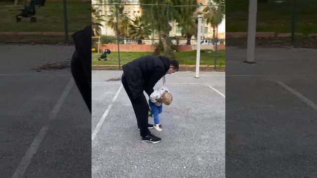 Баскетбол с папой. Тема