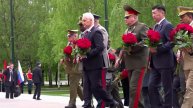 Белоусов возложил цветы к Могиле Неизвестного Солдата в Москве: видео