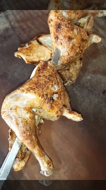 домашняя маленькая курица на мангал