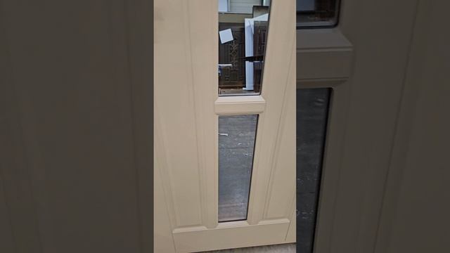Ваша шикарная входная дверь в коттедж, которую вы можете заказать с установкой в вашем частном доме