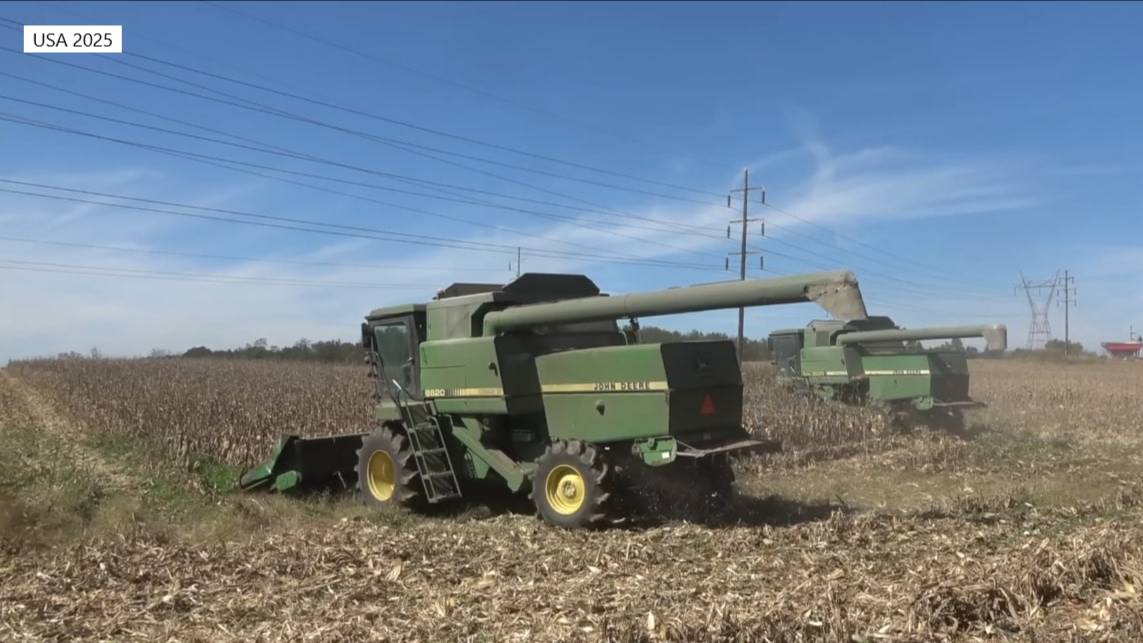 Техника для фермы 2. Уборка кукурузы на JOHN DEERE 8820