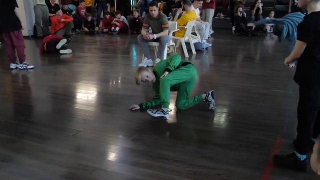отбор до 13 bboy Nego vs Lil Danil - "ALL OPTION" break dance battle