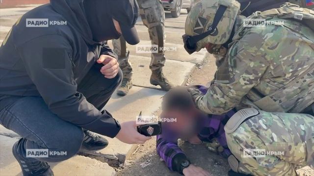В Севастополе задержали великовозрастного дебила призывавшего взорвать Крымский мост.