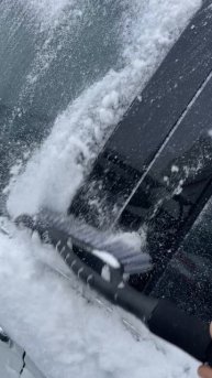 Toyota Camry заснеженная