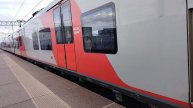 Электропоезд Ласточка ЭС2Г-124 и Электропоезд ЭТ2М-084 Ленинский Проспект