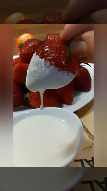 клубника со сливками как в детстве