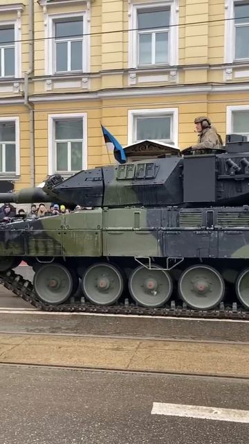 Немецкий современный танк находящийся на вооружении НАТО LEOPARD - 2A7