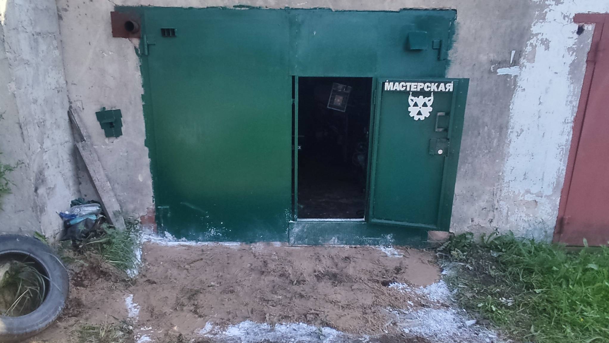 из гаража в мастерскую