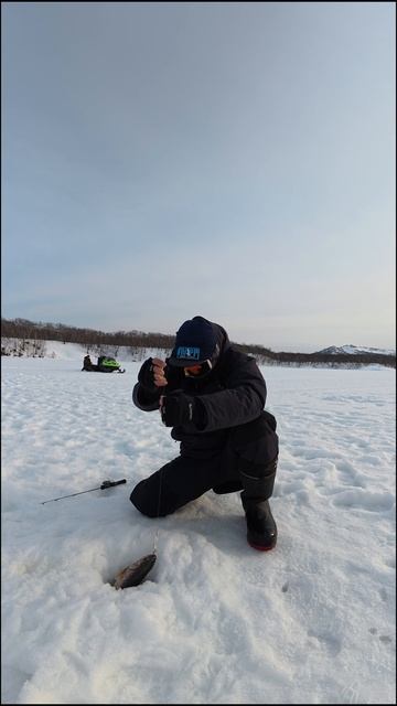 ЭТО НЕ РЫБА — ЭТО БЕСТИЯ! КУНДЖА ВЫРВАЛАСЬ ИЗ ЛУНКИ! 😱❄️