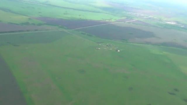 Самый первый прыжок с парашютом.mp4