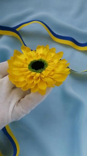 Yellow gerbera flower Brooch Pin. Жовта брошка квітка гербера 🇺🇦🇺?
