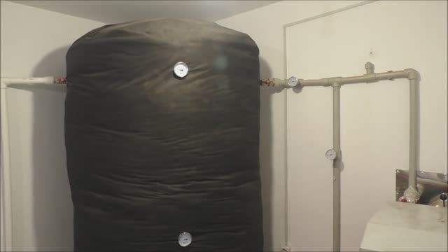 На сколько хватает теплоаккумулятора 800 литров при -15°С.