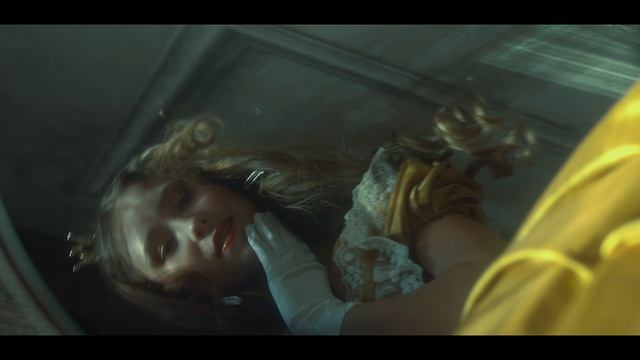 Александра в образе принцессы