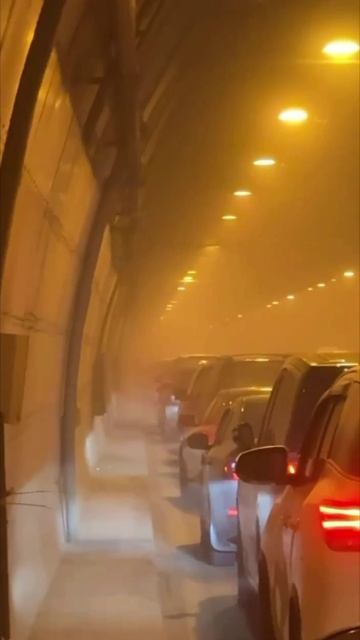В тоннелях Москвы водители задыхаются из-за загазованности. Причина — перекрытие дорог