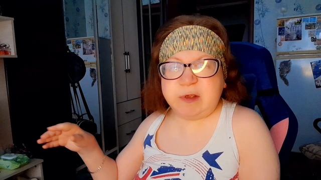 8.05.25г/вспомнила военные песни, те что пели в походах/жаль,что не могу раздать гвоздики ветеранам