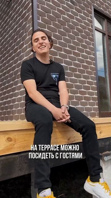 Терраса, балкон или беседка? #барнхаус #домизсиппанеле