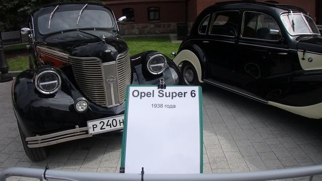 Выставка ретро автомобилей: ГАЗ 24-02 Милиция ГДР , ГАЗ 21 , Opel Super 6, BMW 324-340