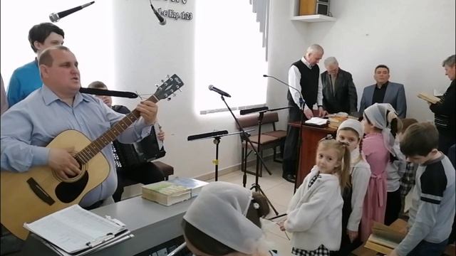 Есть на небе город чудный город света
