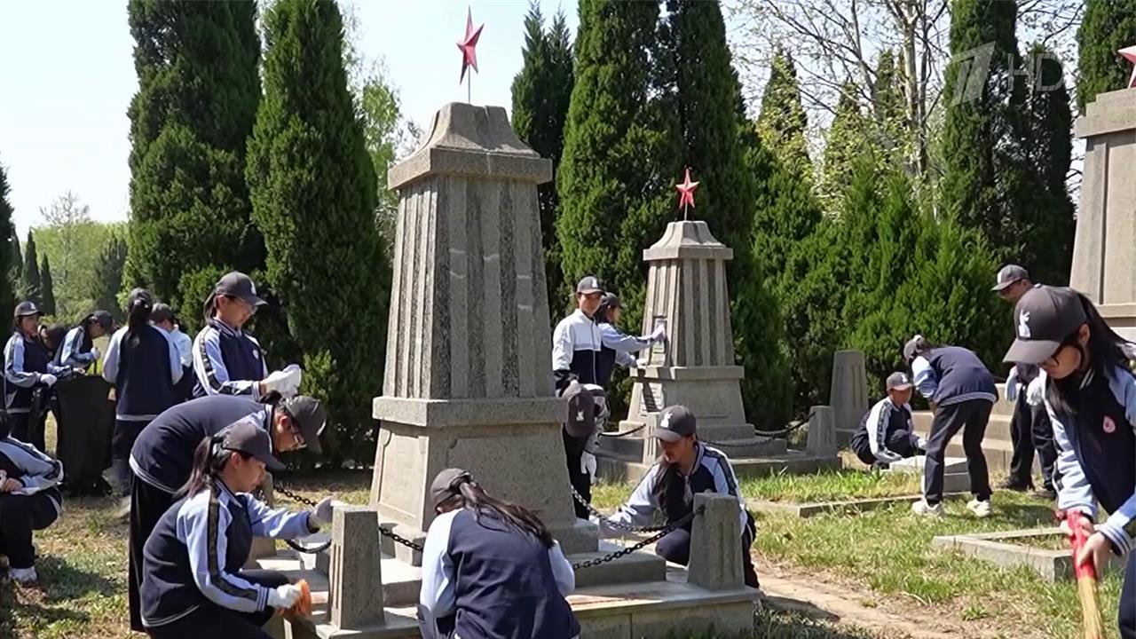 Жители китайского Даляня вспоминают подвиг советских солдат