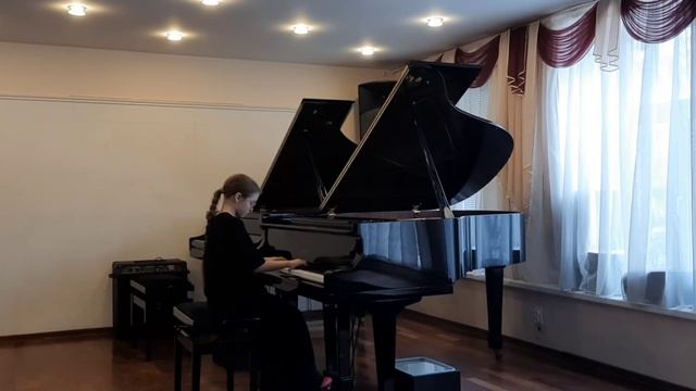 Васильева Яна, 10 лет.  В. Коровицын "Дивертисмент"
