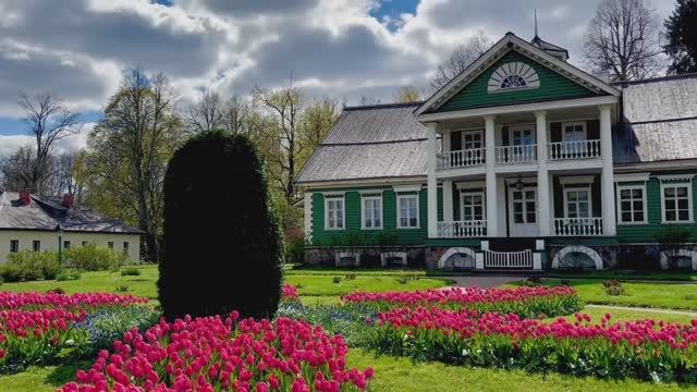 Псковская область, Пушкинские Горы, Усадьба ПЕТРОВСКОЕ весной 2025