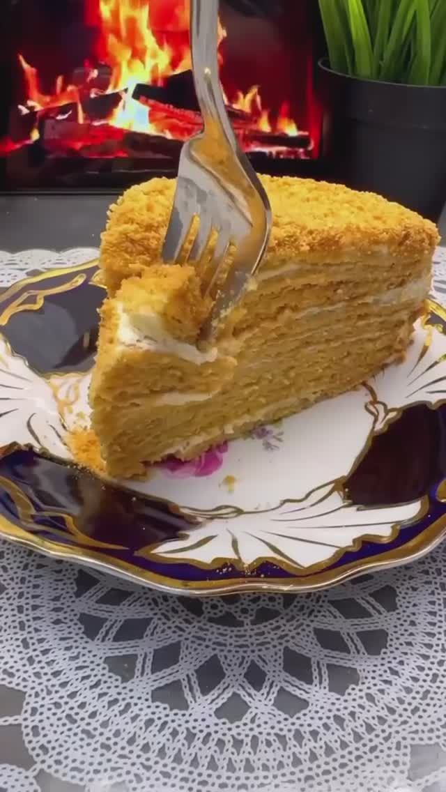 🎂🍯 Нежнейший торт МЕДОВИК в весьма ПРОСТОМ рецепте. 🍰☕ Легкий в ПРИГОТОВЛЕНИИ торт, ставьте ча...