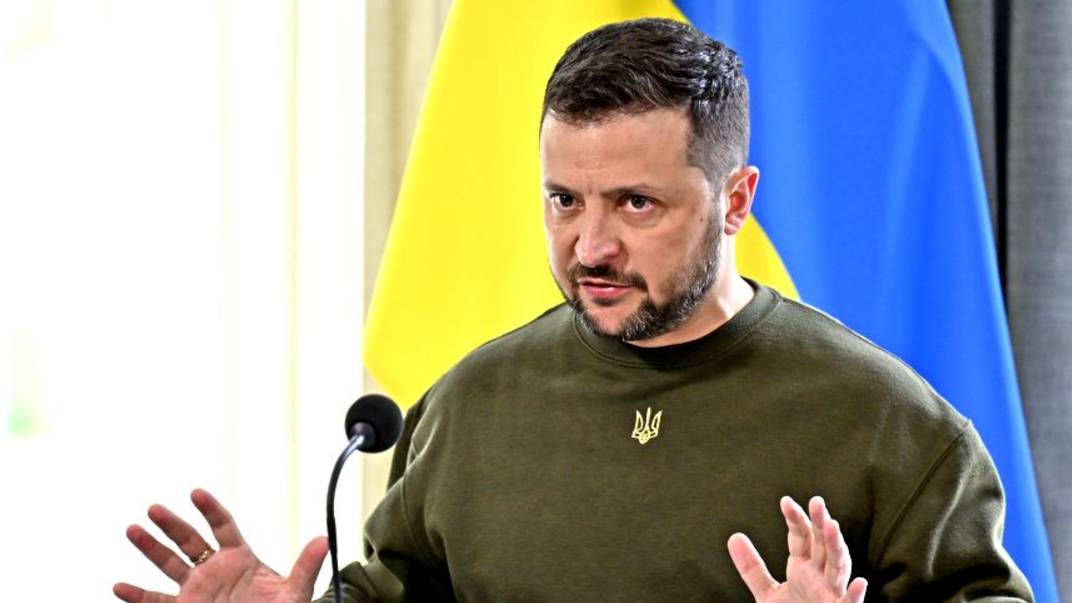 Зеленский прокомментировал атаки дронов на Россию