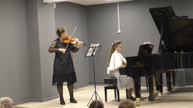 2019 12 Ульяна В стиле брейкданс