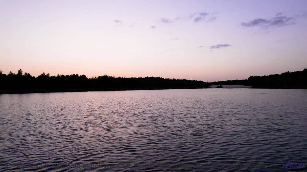 Шум волн + эта музыка = мгновенный релакс! - Cara roja (XL) -- opo -- Estudios Indigeniformes