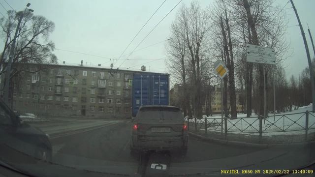 Фура на ободе