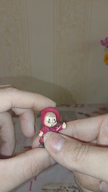 киндер сюрприз маша и медведь 2 серия маша в красках
