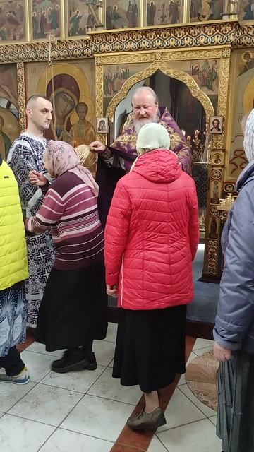 1000167540.mp4После литургии раздают Антидор верующим по каким топричинам не Причащался на Евхаристи