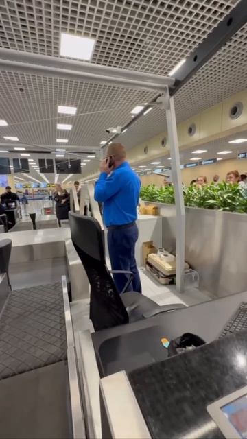 Москва На утро сегодняшнего дня в московских аэропортах зафиксированы задержки около 100 рейсов: