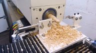Станок ЧПУ с автоподачей заготовки. Automatic lathe machine.