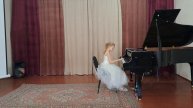 Л.Моцарт "Менуэт" исп.Драчёва Амира