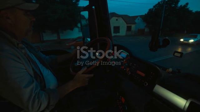 Песня "Дальнобой. Перекрёстки знакомых дорог"