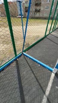Занимайтесь дети спортом футбольчик