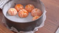 Скорее сохраняйте рецепт! Очень вкусный и сочный пирог с мандаринами! Простой и быстрый рецепт