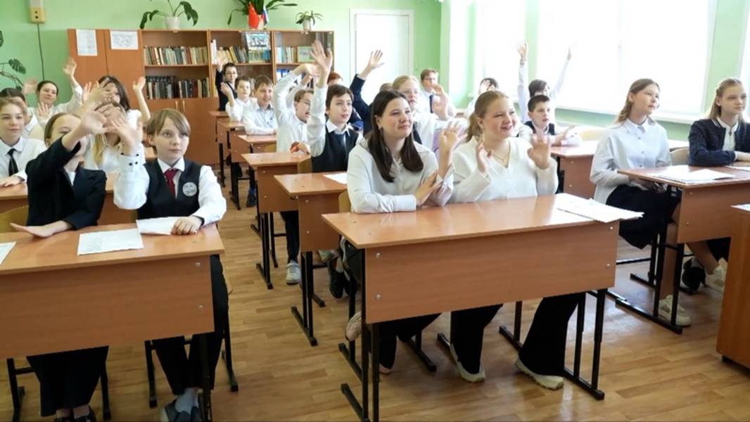 🏫Российские и китайские школы проводят совместные онлайн-уроки