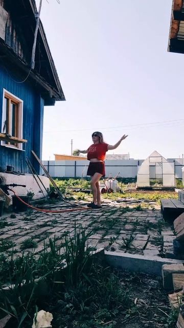 Небеса синие синие... #уралочка #уральскаядевушка