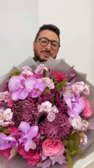 Авторский букет «Вишневый звон» #flowerstory #букеты #магаз
