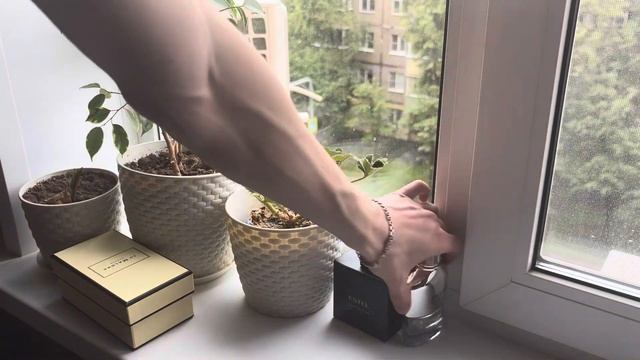 Говорю о базовых парфюмах. Парфюмы до 5 тысяч рублей. Закрываю эту тему.  #live