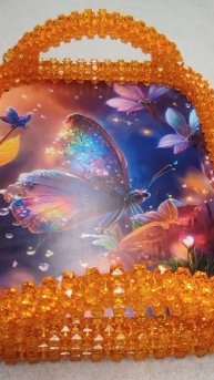 Поднос из квадратных бусин